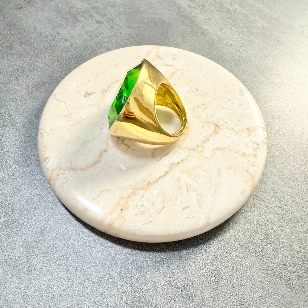 Kenneth Jay Lane Chunky Large Square Green Crystal Gold Tone Statement Ring SZ 6